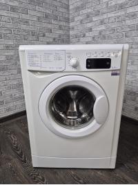 Стиральная машина Indesit IWSE 5105 Стиральная машина Indesit IWSE 5105